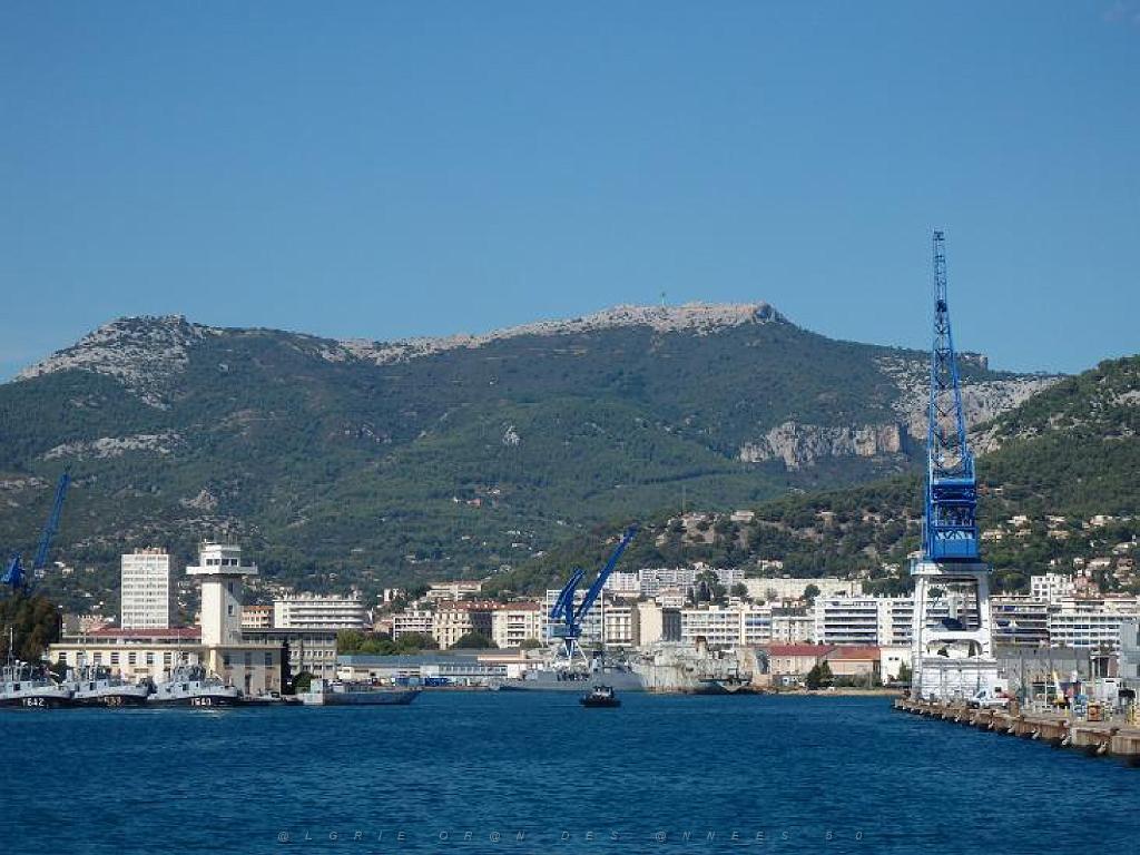183 TOULON ET SA RADE (48).jpg